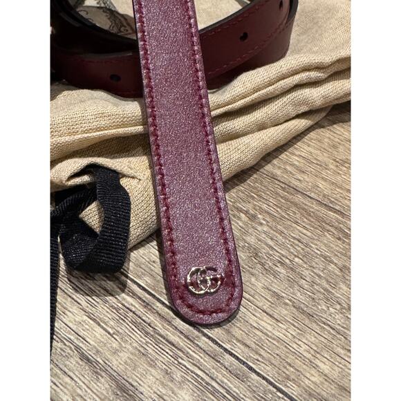 Gucci Reversible Black & Rosso Ancora Leather Belt Size 95 GG Gold Buckle NWOT - Picture 13 of 14